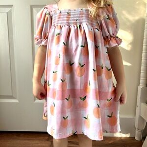 Girls size 3-4 Pink Peach Print Smocked Casual Dress with Puff Sleeves